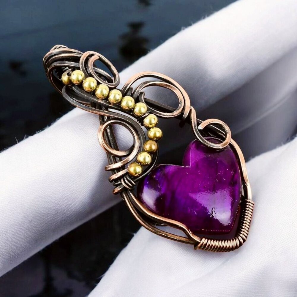 Purple Fire Labradorite Heart Pendant Necklace – Copper Wire Wrapped Handmade - Picture 4 of 16